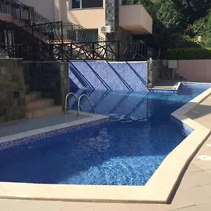 https://62a-doctor-luben-lazarov-street.varna-hotels.com